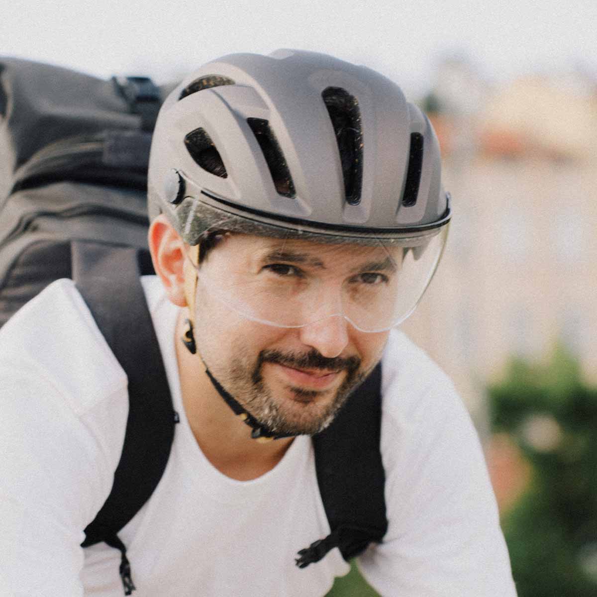 REACT VISOR,  REACT VISOR